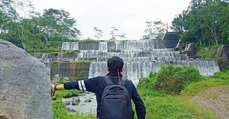 Lagi Viral di Jogja, Air Terjun dengan 6 Tingkat Grojogan Watu Purbo
