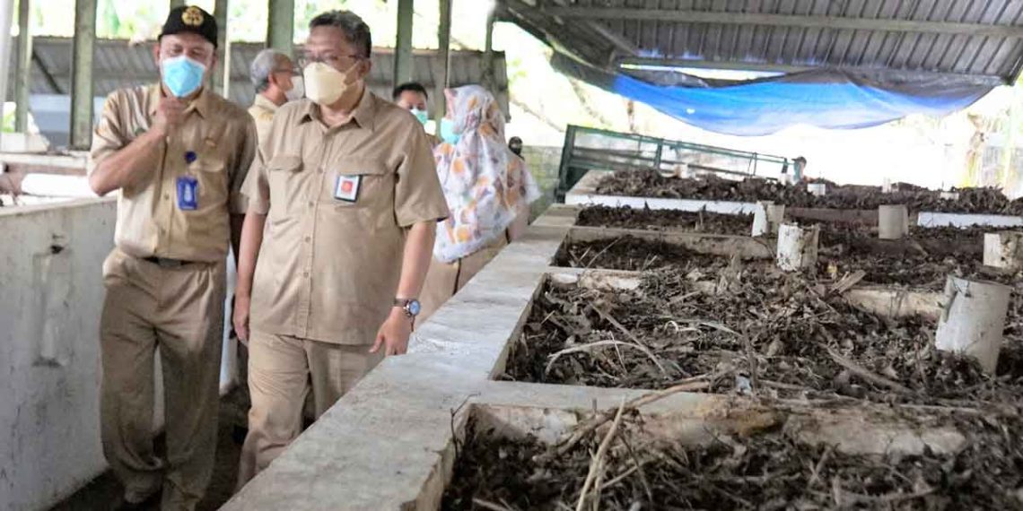 Atasi Darurat Sampah, Tempat Pengelolaan Sampah Terpadu TPST Skala ...